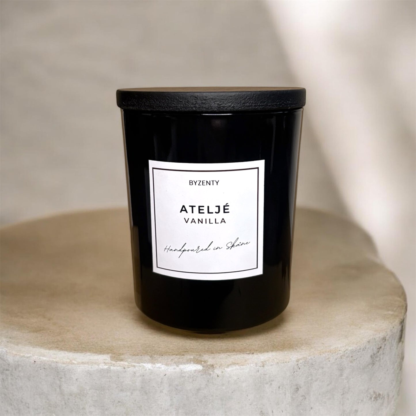 Ateljé Vanilla Scented Candle