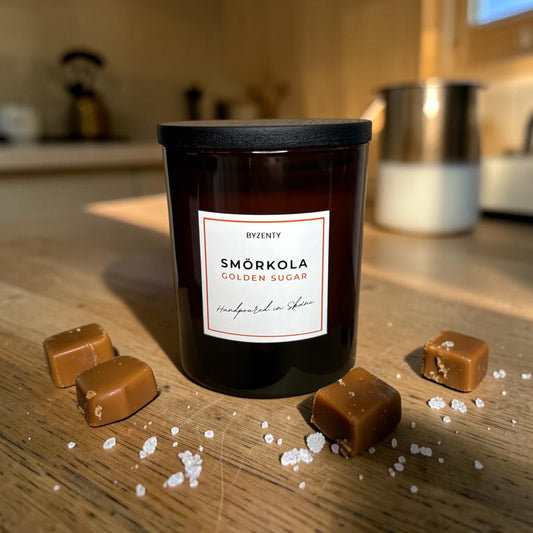 Smörkola Golden Sugar Scented Candle